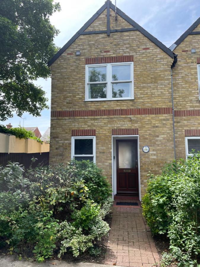 Courtyard House, With Parking And Patio Garden Villa Whitstable Dış mekan fotoğraf